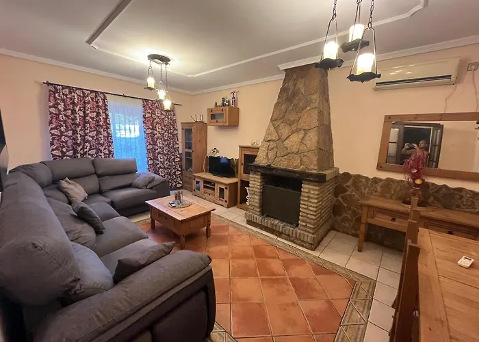 Chalet , A 6Km De La Playa